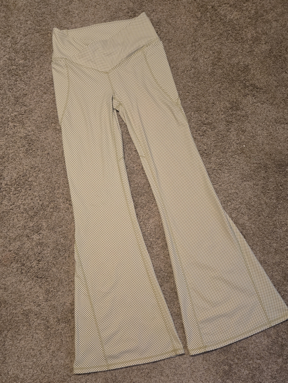 Flared Fabletics Yoga Pants